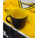 Caneca Cerâmica Mágica Preta/amarela C/colher 325ml P/sublimação